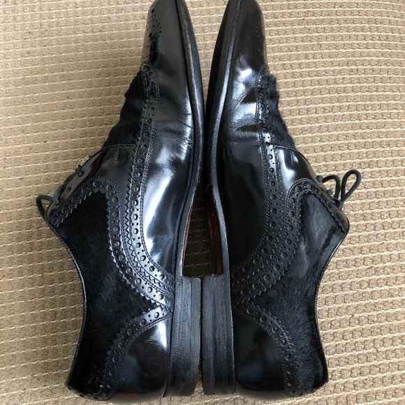 Gucci Men\'s Black Ponyhair Leather Brogues Oxford. main image 7